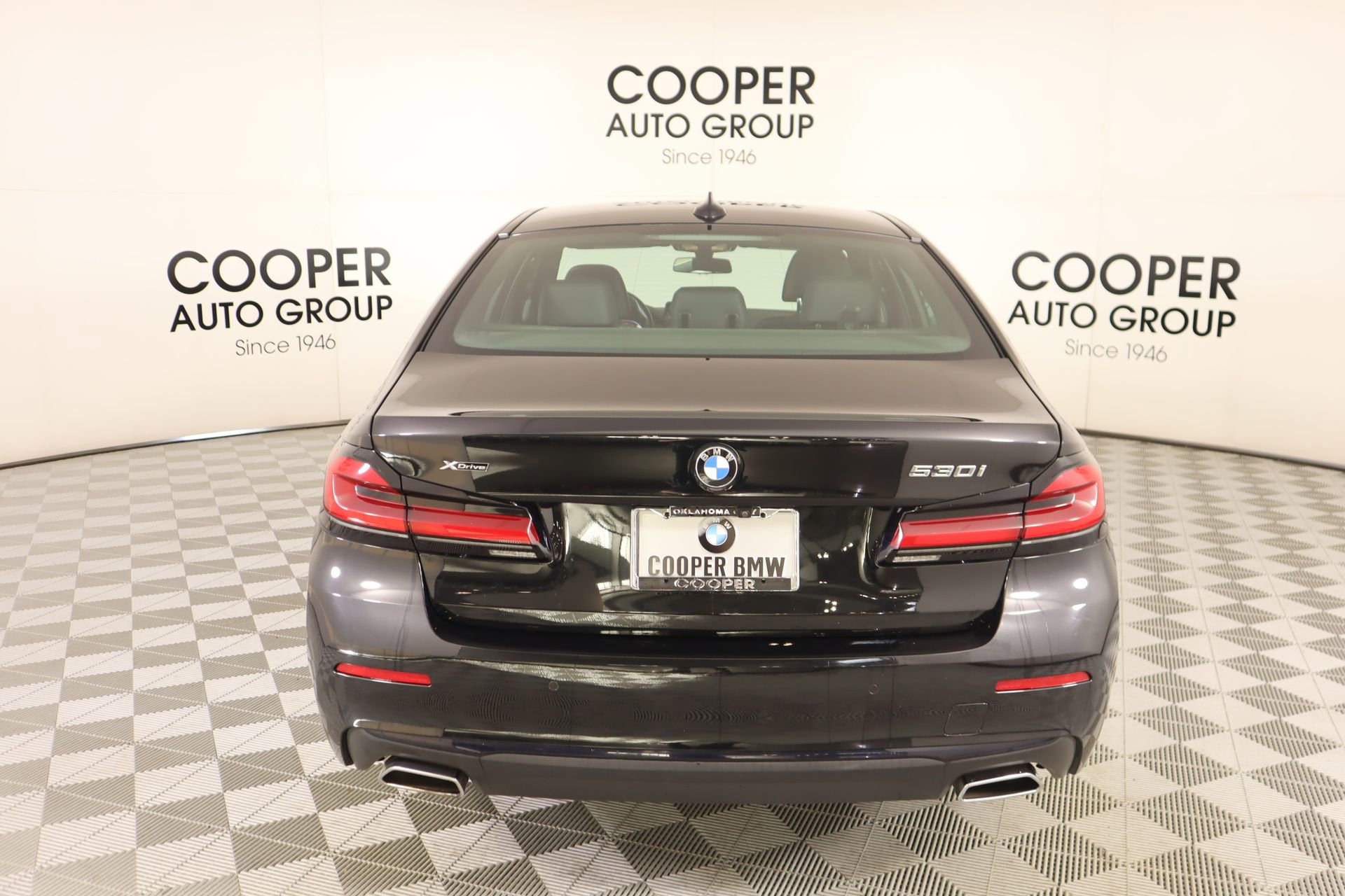 Used 2022 BMW 530i xDrive w/ Premium Package image 23