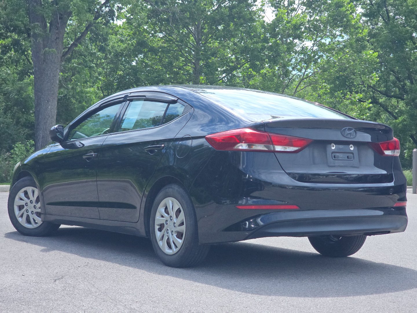 Used 2018 Hyundai Elantra SE FWD image 10