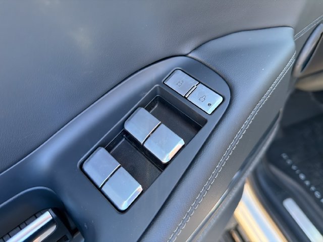 New 2026 Lincoln Navigator Reserve AWD/4WD image 22