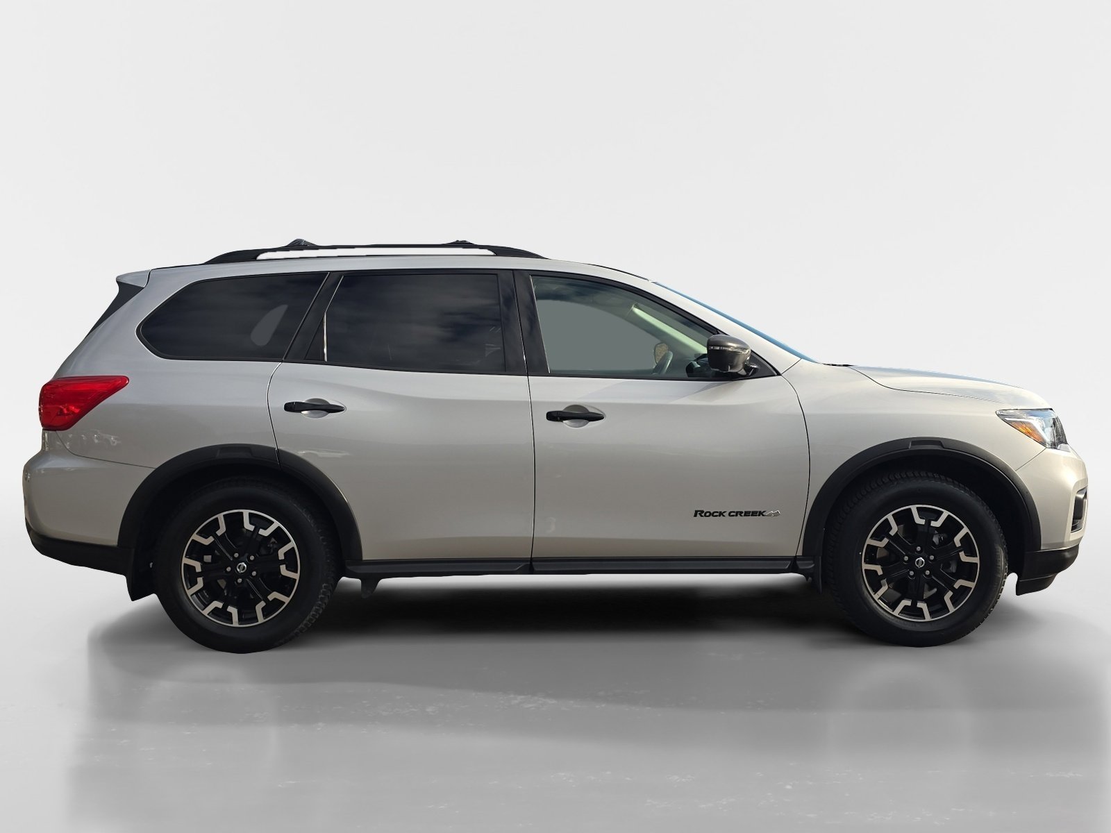 Used 2020 Nissan Pathfinder SL w/ Rock Creek Edition image 6
