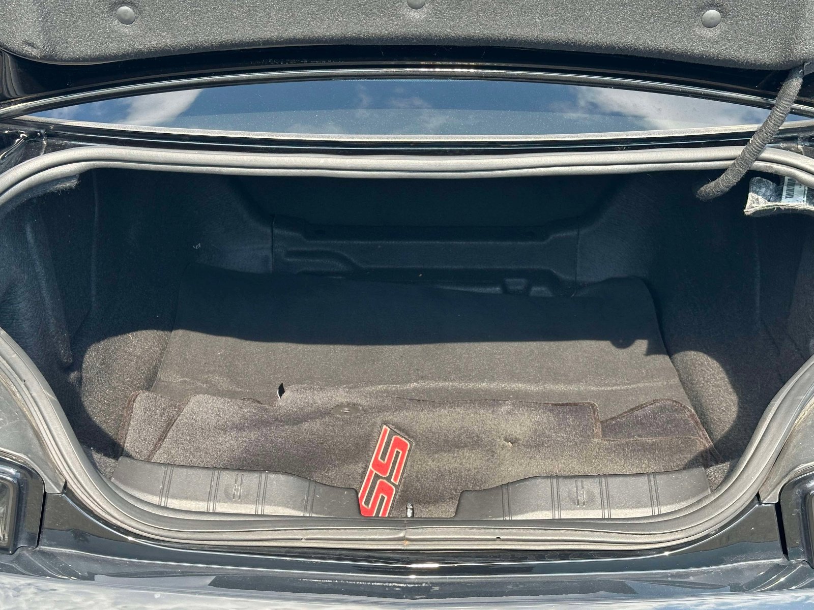 Used 2018 Chevrolet Camaro SS w/ Redline Edition RWD image 34