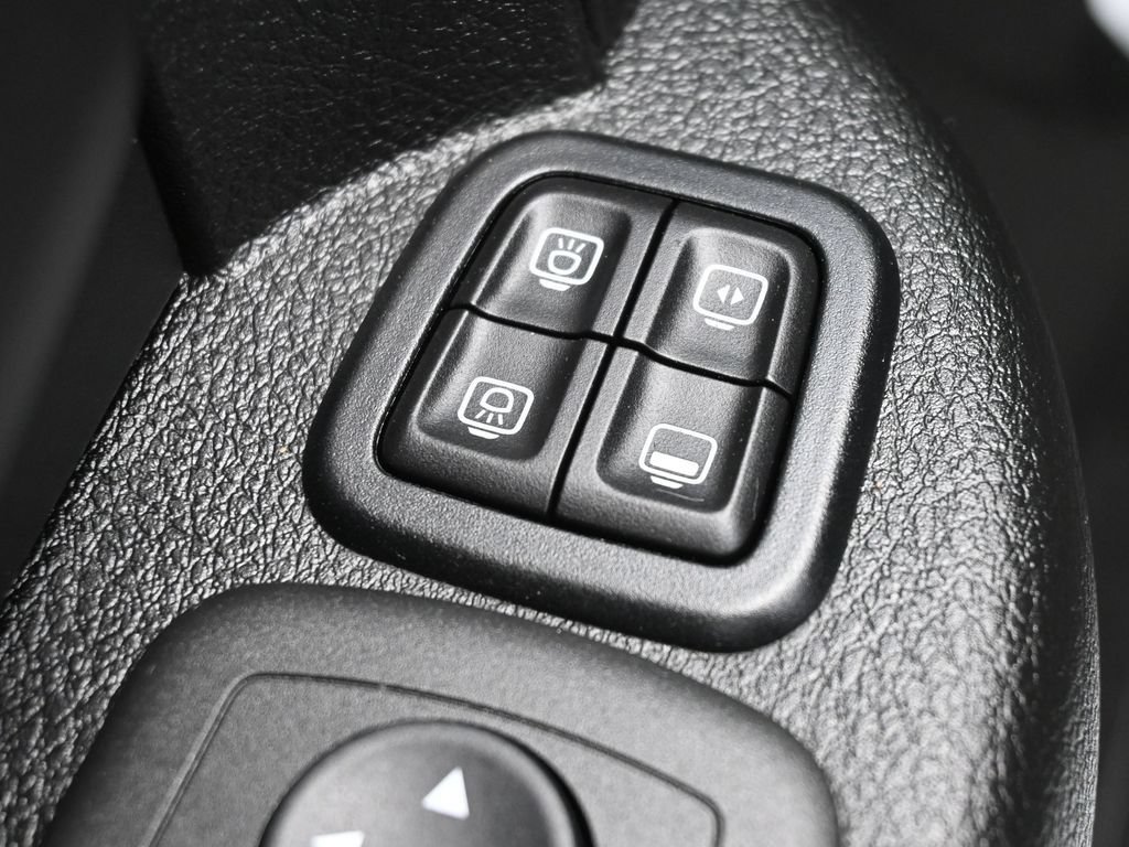 Used 2023 RAM 3500 Tradesman AWD/4WD image 12
