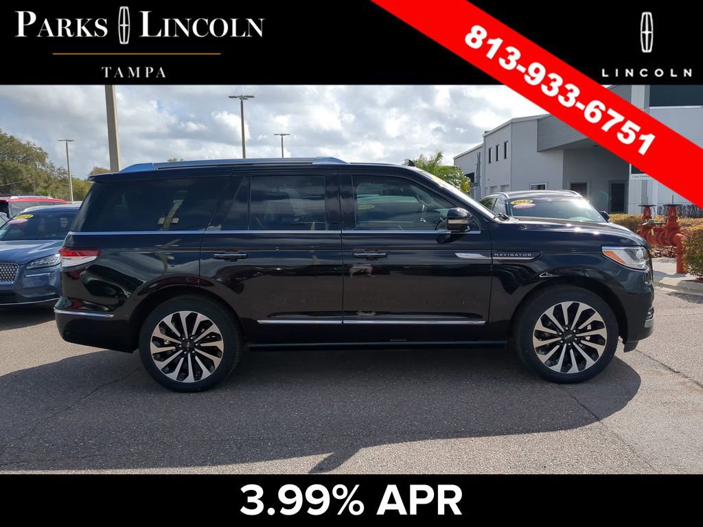 Certified 2022 Lincoln Navigator Reserve image 3