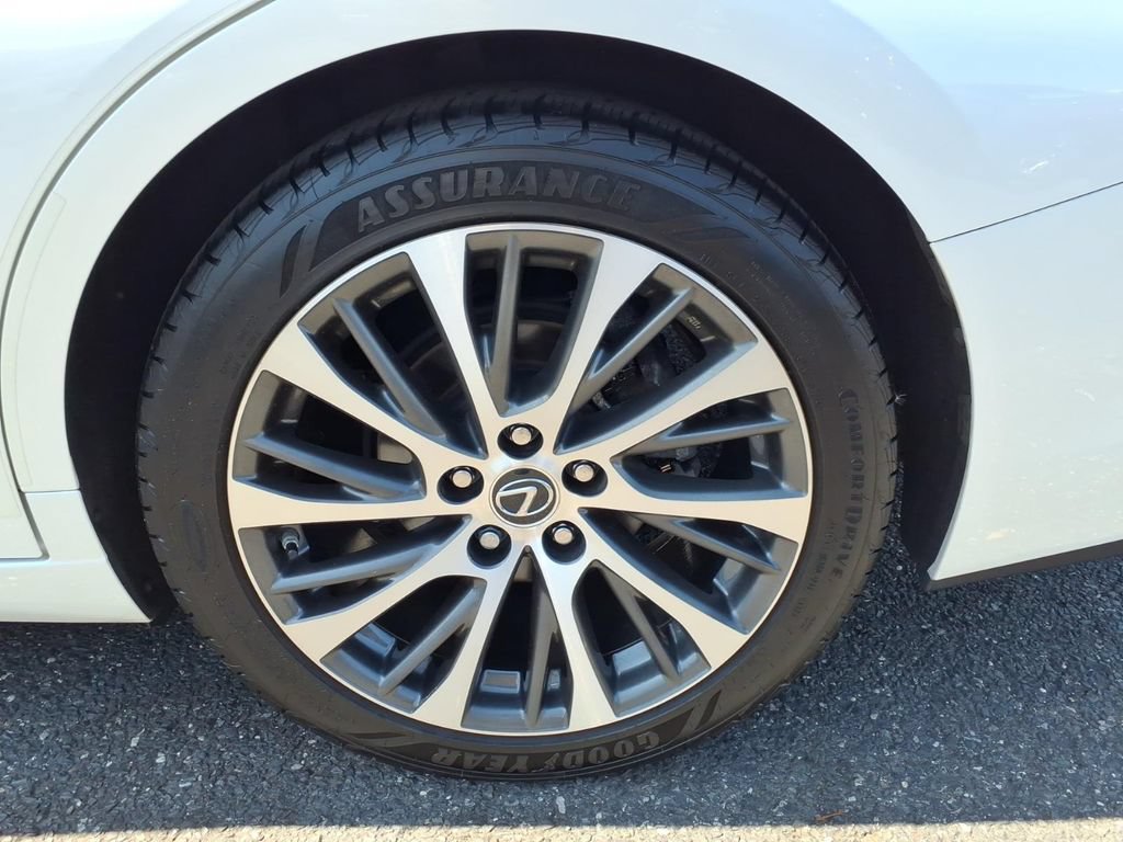 Used 2020 Lexus ES 350 w/ Premium Package FWD image 18