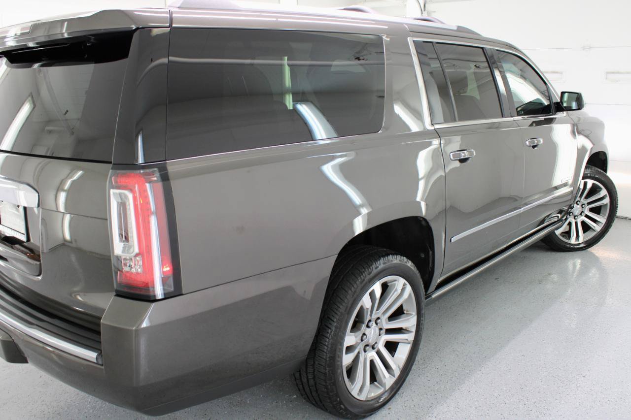 Used 2019 GMC Yukon XL Denali w/ Denali Ultimate Package AWD/4WD image 15