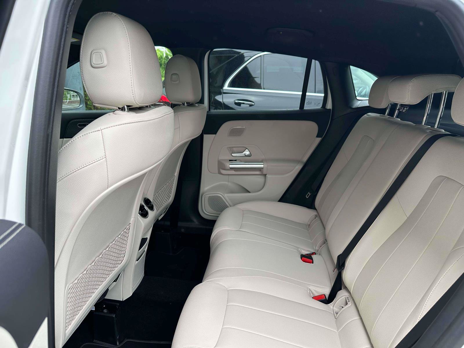 Certified 2025 Mercedes-Benz GLA 250 4MATIC image 9