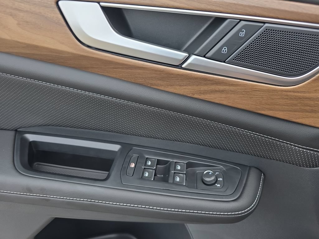 New 2026 Volkswagen Atlas SE FWD image 24