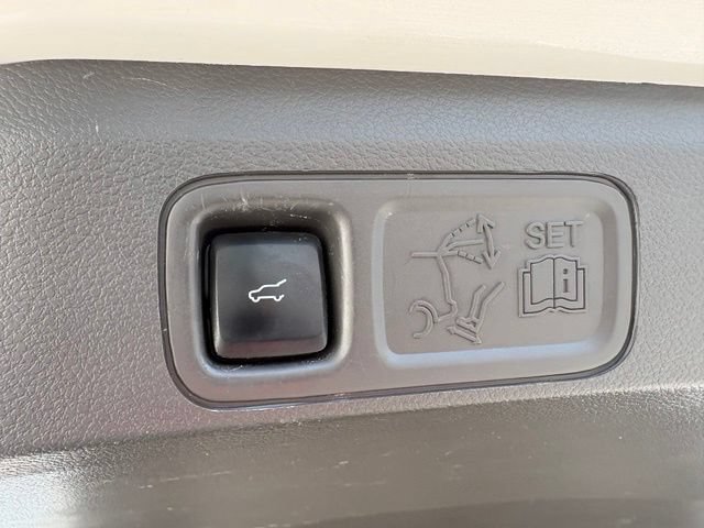 Used 2021 Ford Expedition XLT AWD/4WD image 38