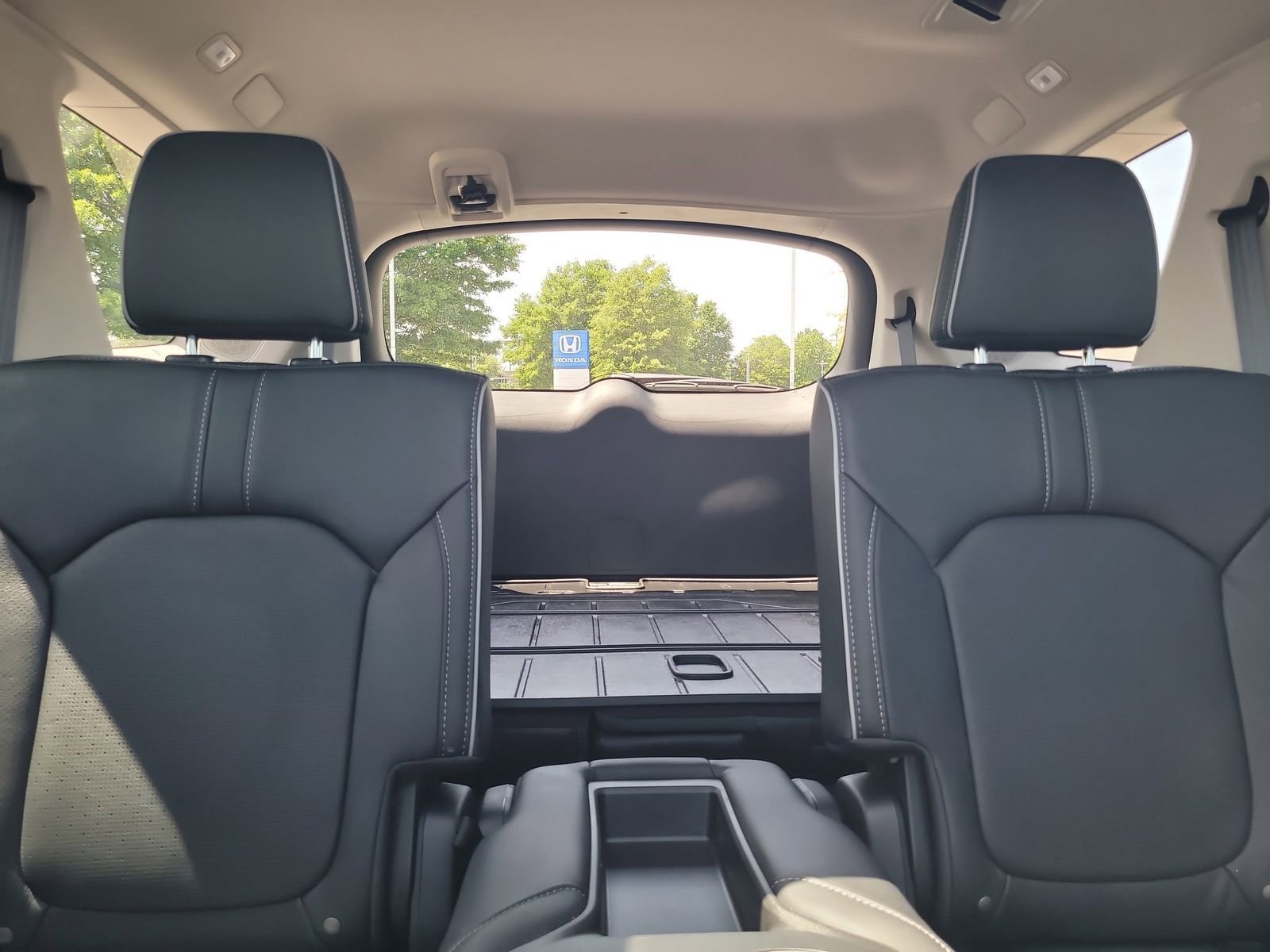 Certified 2025 Honda Pilot Elite image 24