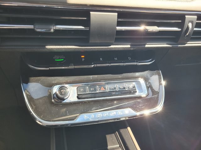Used 2025 Lincoln Corsair FWD w/ Equipment Group 101A image 23