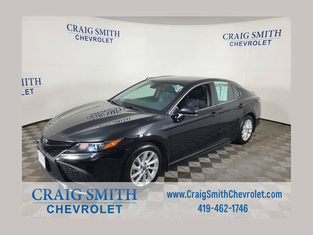 Used 2023 Toyota Camry SE FWD image 1