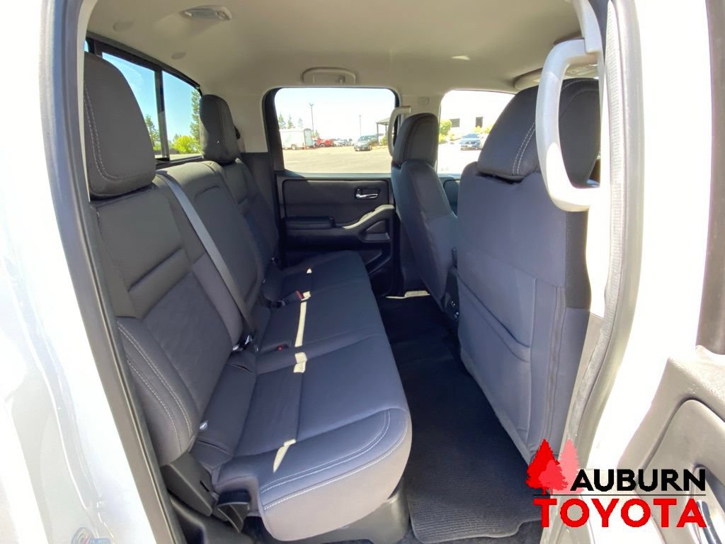 Used 2023 Nissan Frontier SV w/ SV Convenience Package AWD/4WD image 16