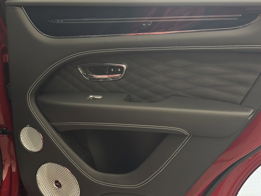 New 2025 Bentley Bentayga image 56