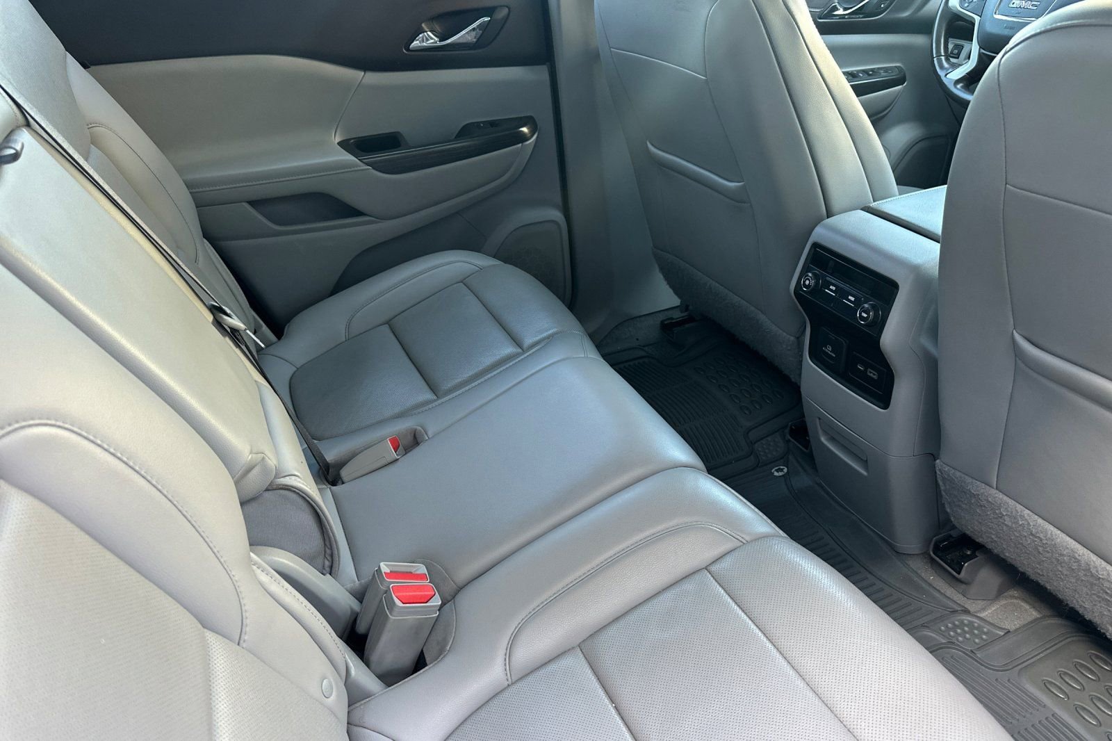 Used 2021 GMC Acadia SLT image 20