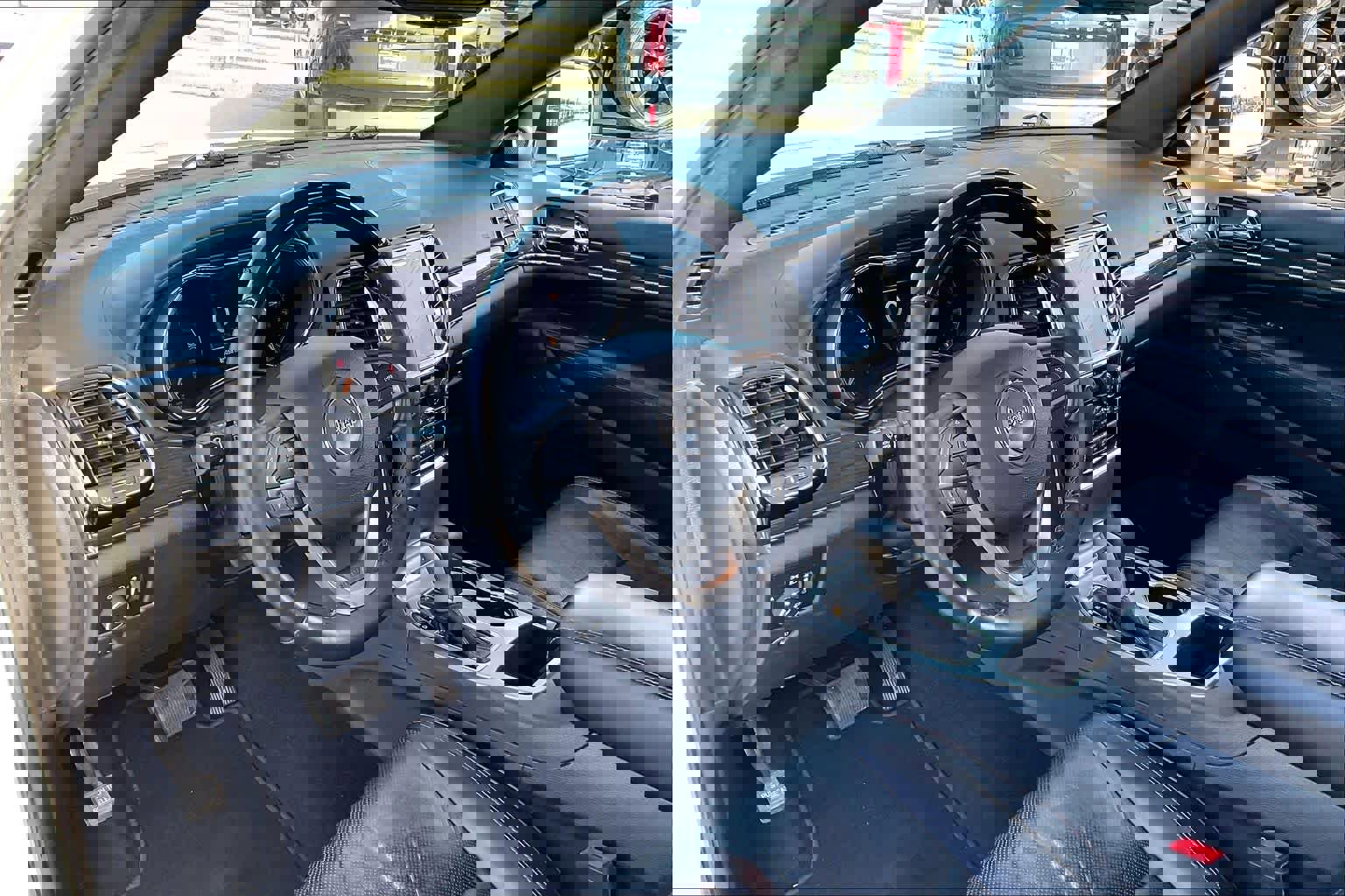 Used 2019 Jeep Grand Cherokee Overland image 17