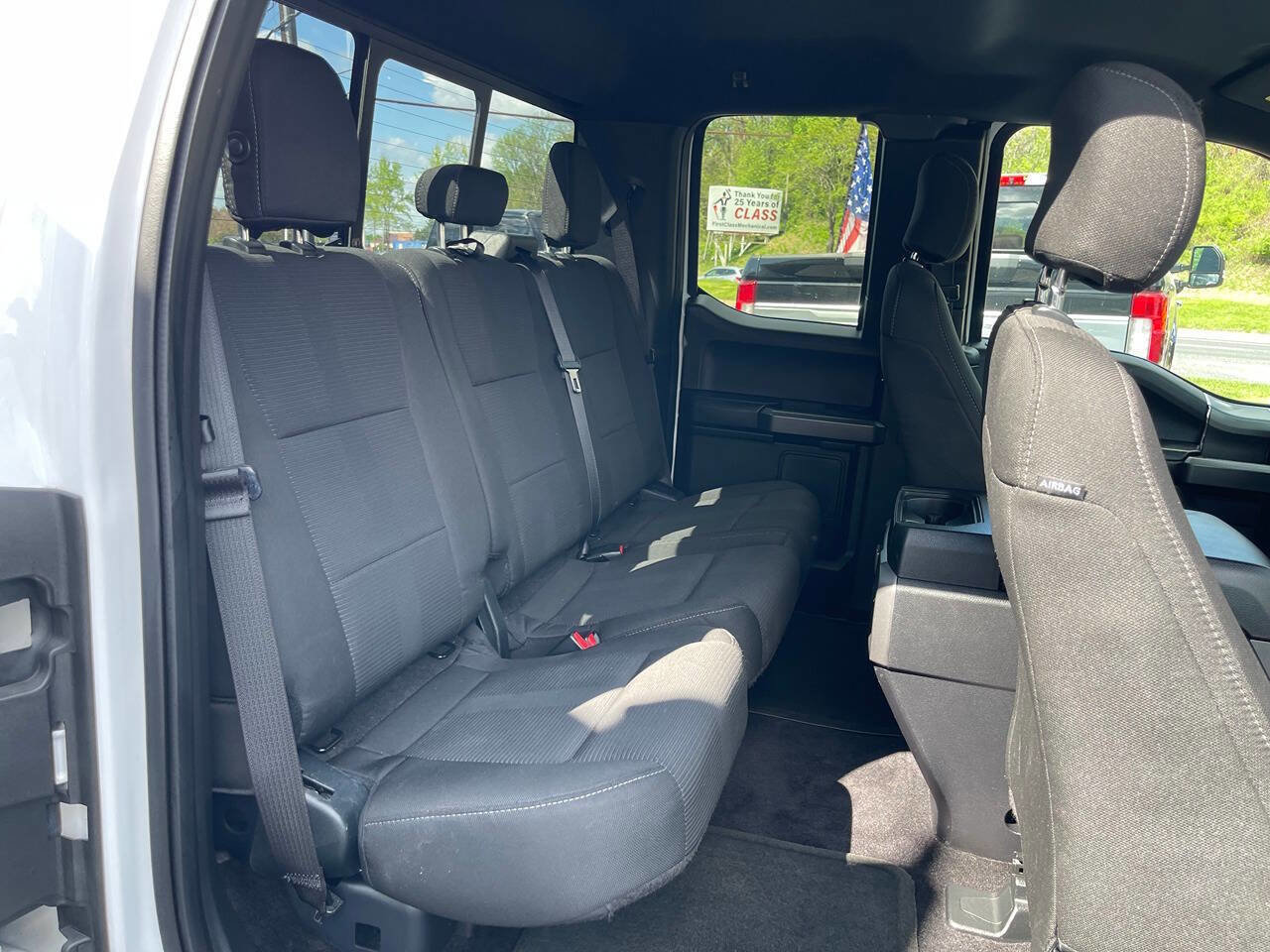 Used 2015 Ford F150 XLT w/ Equipment Group 302A Luxury AWD/4WD image 26