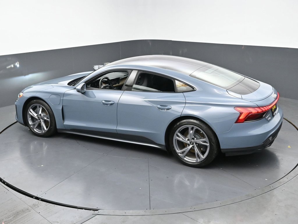 Used 2022 Audi e-tron GT Premium Plus image 48