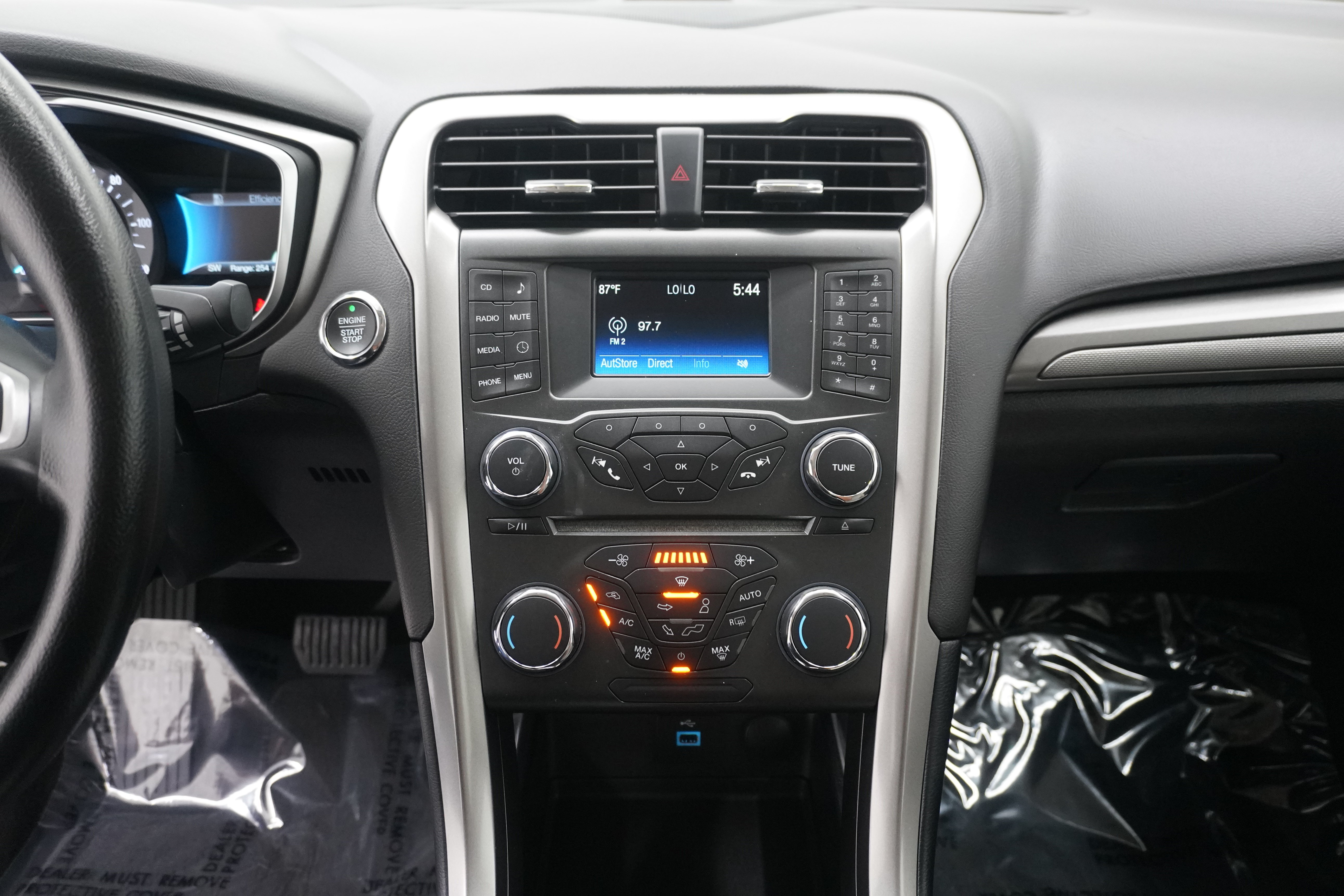 Used 2018 Ford Fusion S FWD image 18