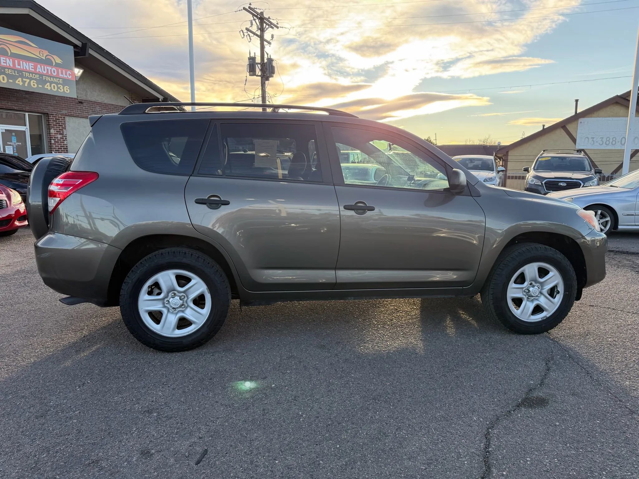 Used 2012 Toyota RAV4 4WD w/ Value Pkg image 9