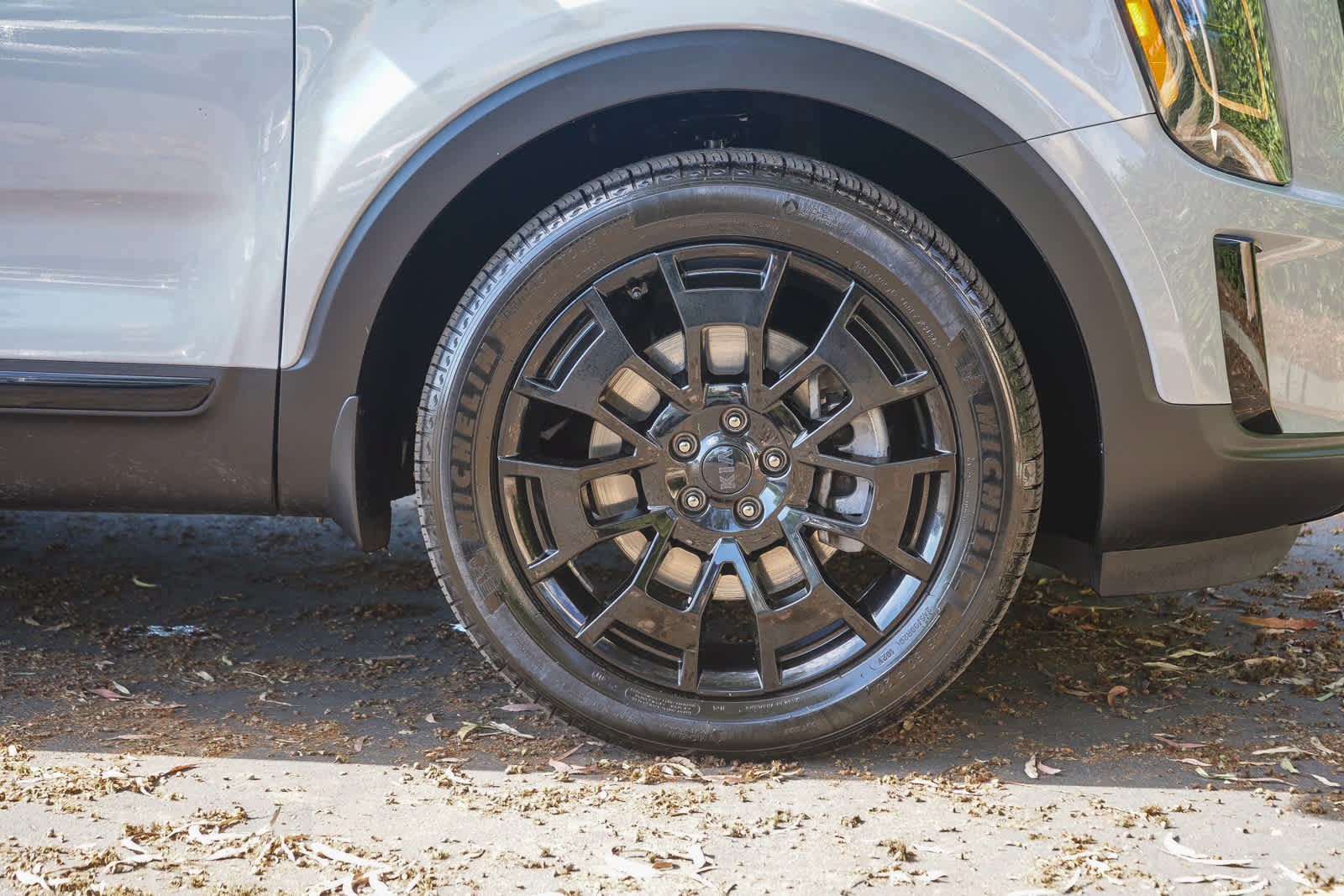 Used 2021 Kia Telluride SX w/ SX Prestige Package AWD/4WD image 9