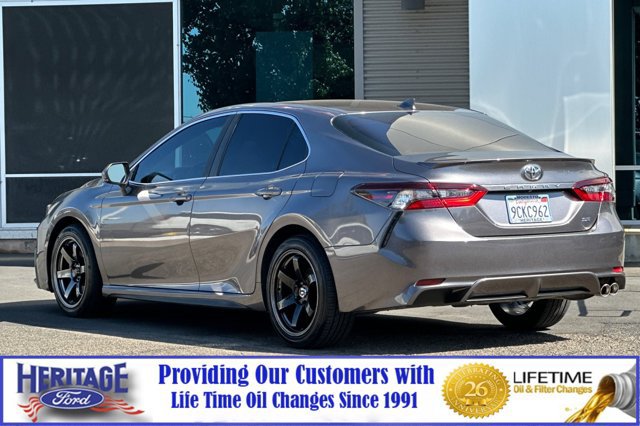 Used 2022 Toyota Camry SE w/ Carpet Mat Package (TMS) FWD image 6