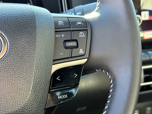 Used 2026 Toyota Camry SE w/ Convenience Package image 28