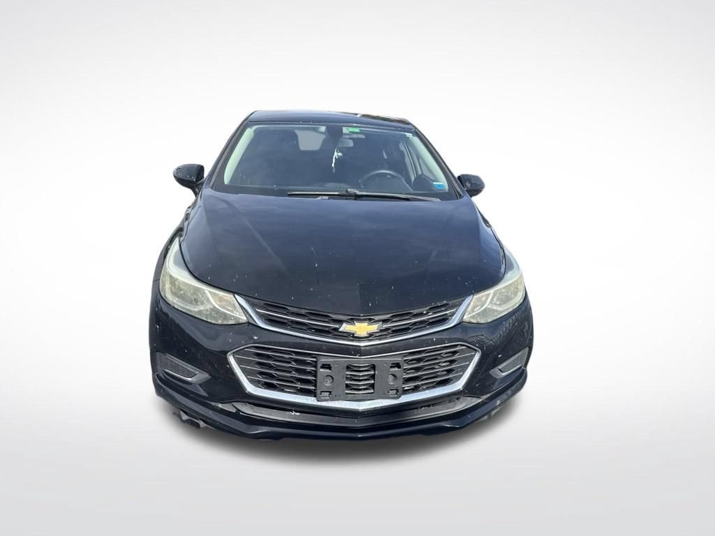Used 2017 Chevrolet Cruze Premier FWD image 2