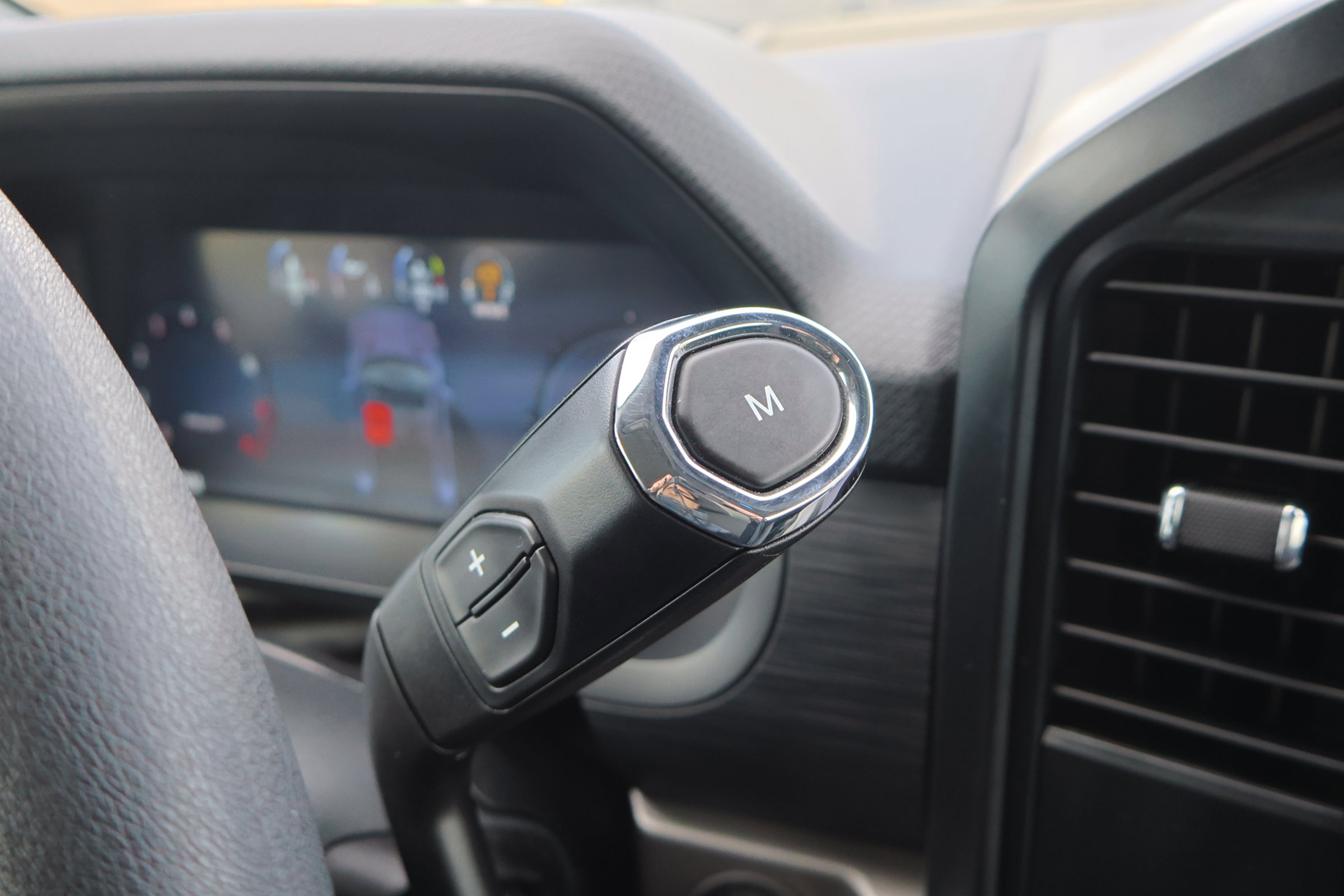 Certified 2024 Ford F150 XL w/ Equipment Group 103A High image 24