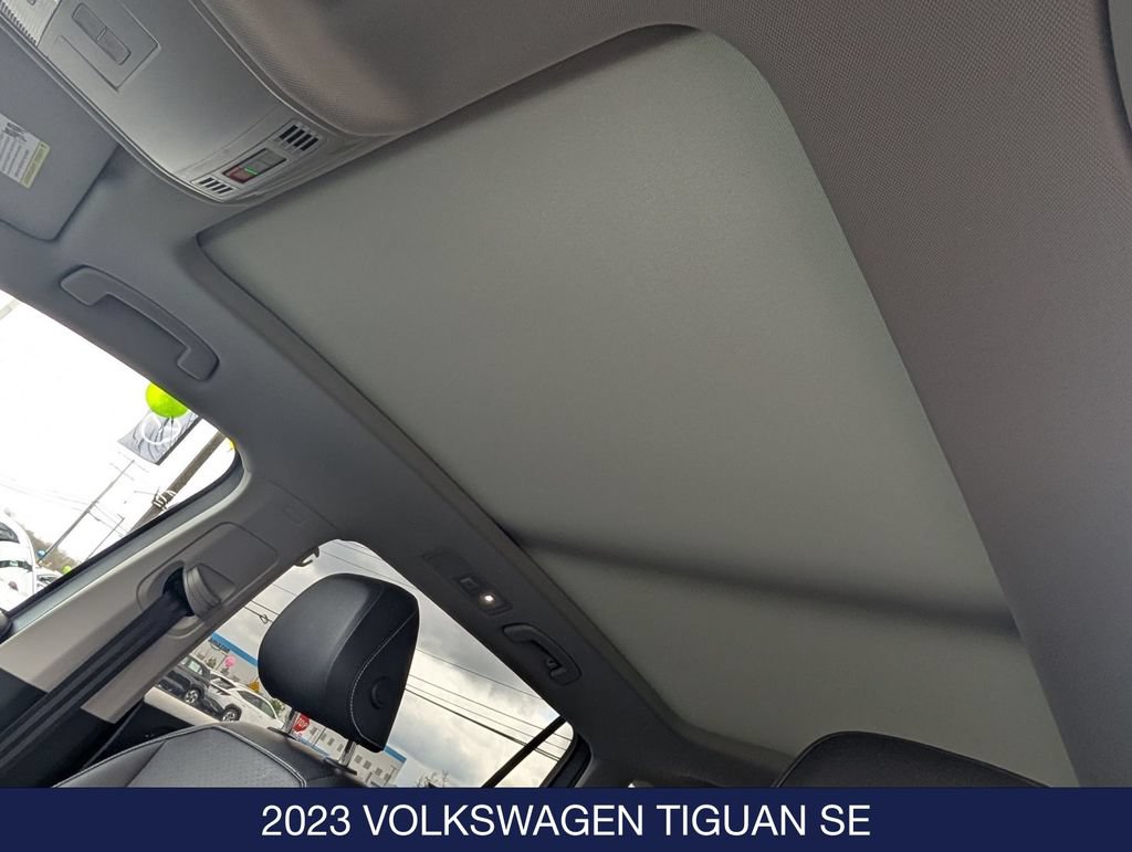 Certified 2023 Volkswagen Tiguan SE AWD/4WD image 16