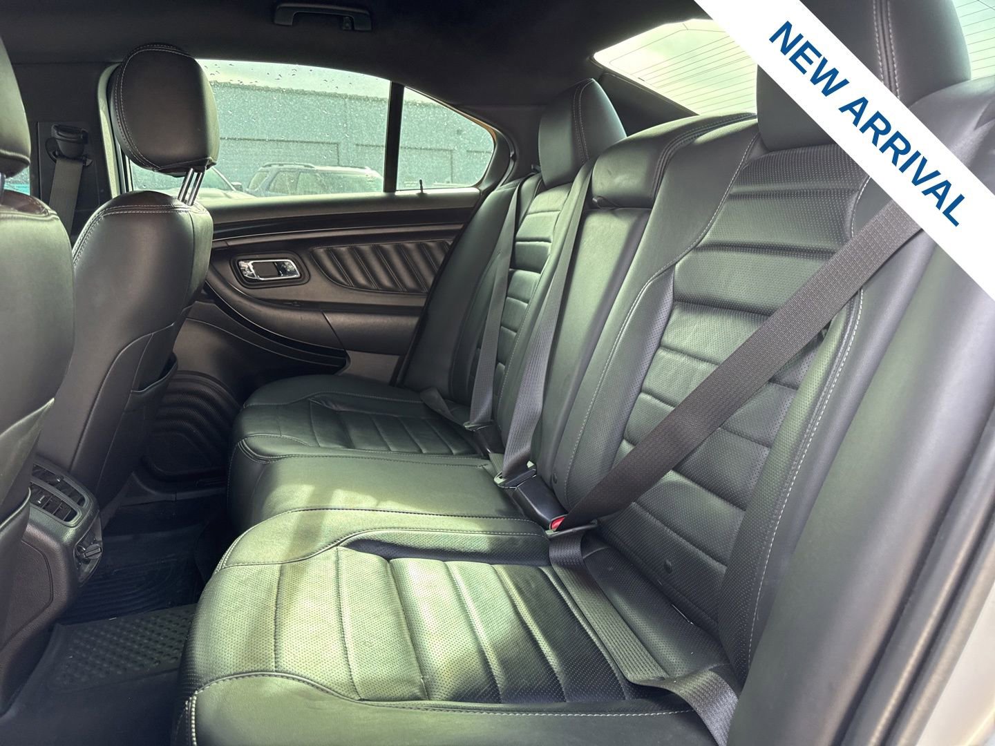 Used 2019 Ford Taurus SHO image 12