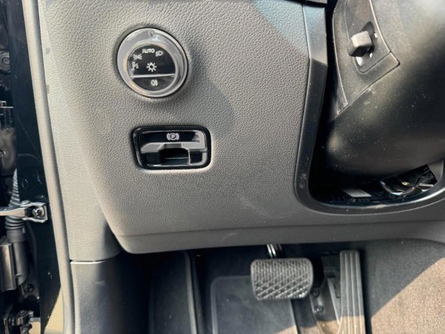 Certified 2025 Mercedes-Benz GLC 350e 4MATIC image 31