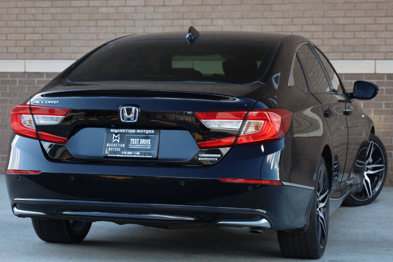 Used 2021 Honda Accord Touring image 11