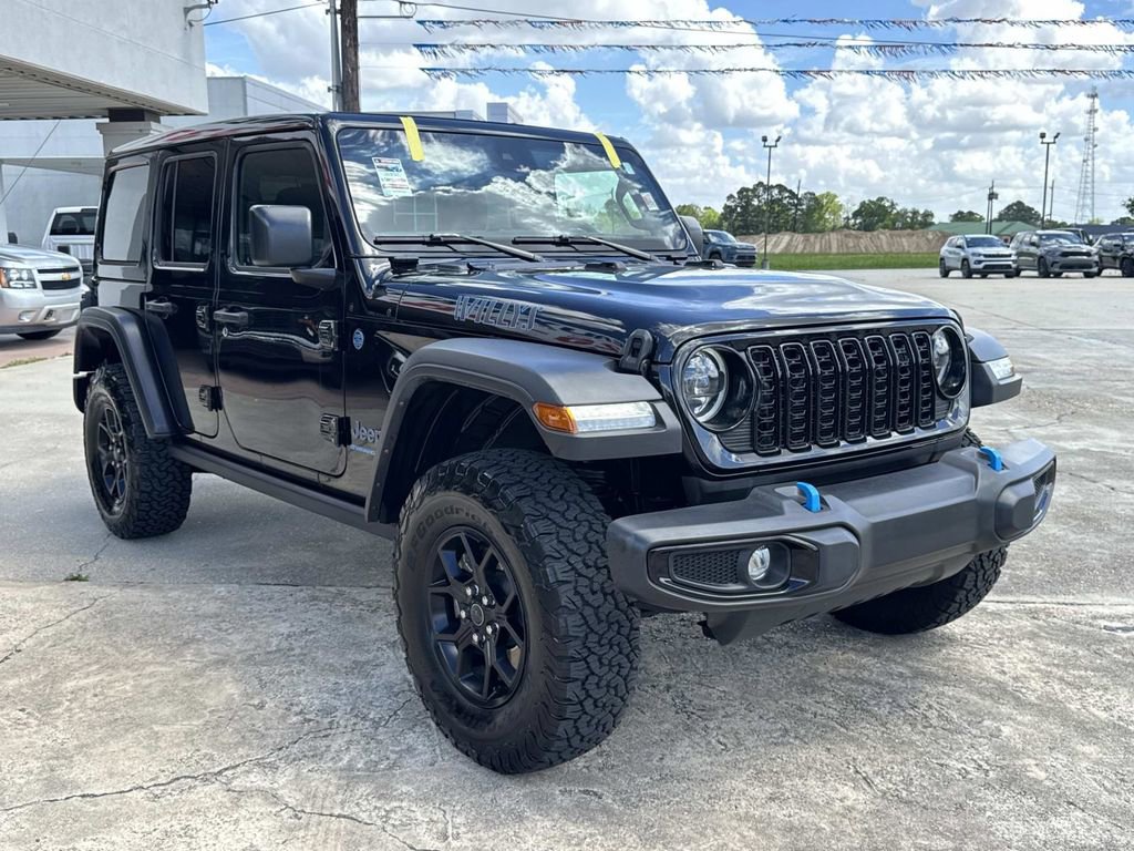 Used 2024 Jeep Wrangler Unlimited image 2