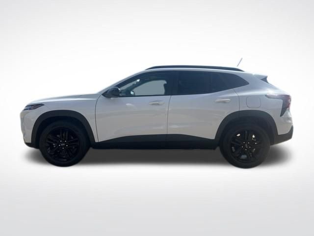 New 2026 Chevrolet Trax ACTIV w/ Sunroof Package image 2