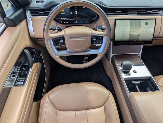 Used 2024 Land Rover Range Rover SE image 10