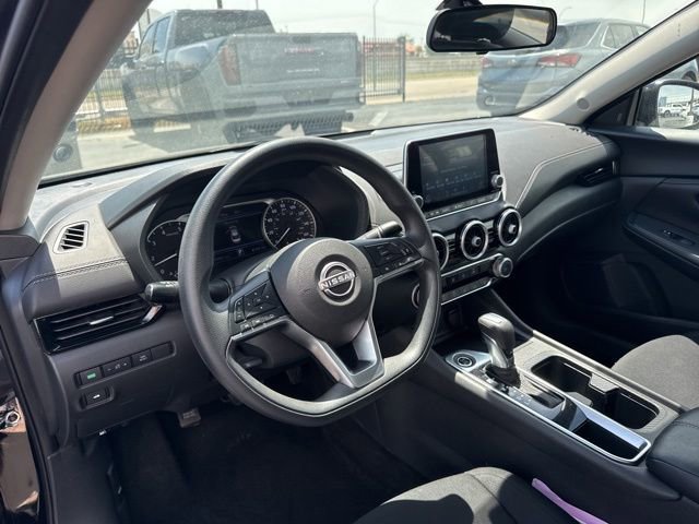 Used 2024 Nissan Sentra SV FWD image 9