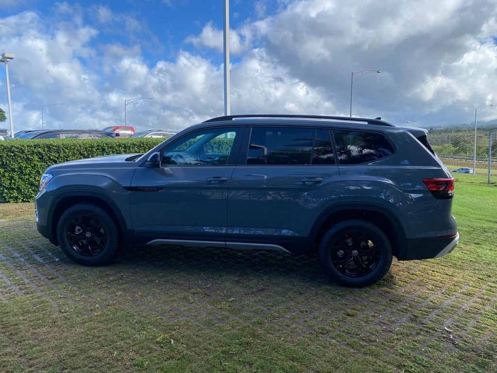 New 2025 Volkswagen Atlas Peak Edition SE image 22