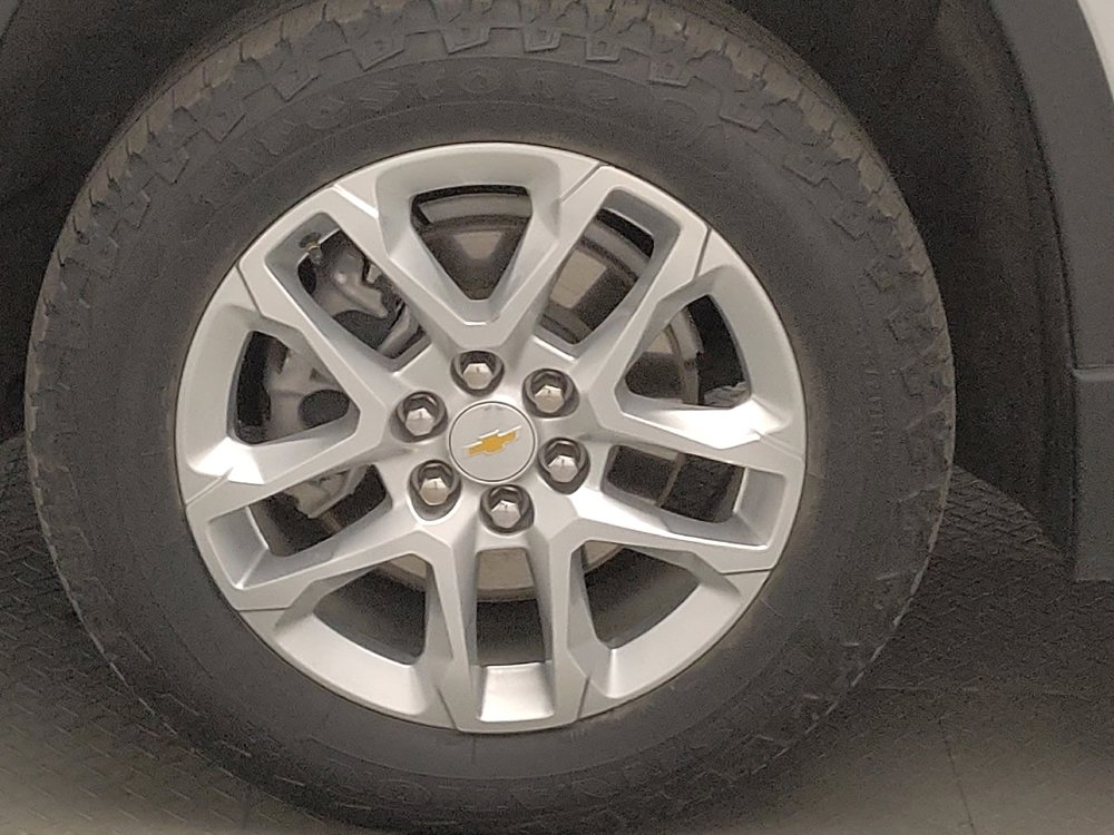 Used 2021 Chevrolet Traverse LS FWD image 31