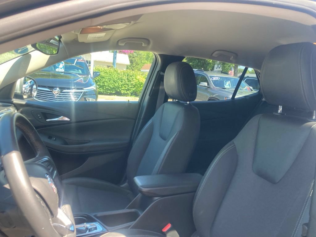 Used 2023 Buick Encore GX Select FWD image 22