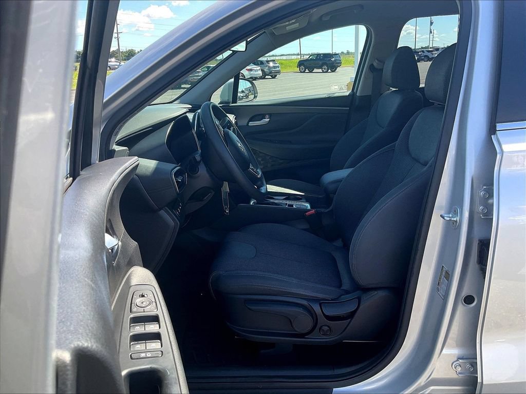 Used 2019 Hyundai Santa Fe SE FWD image 12
