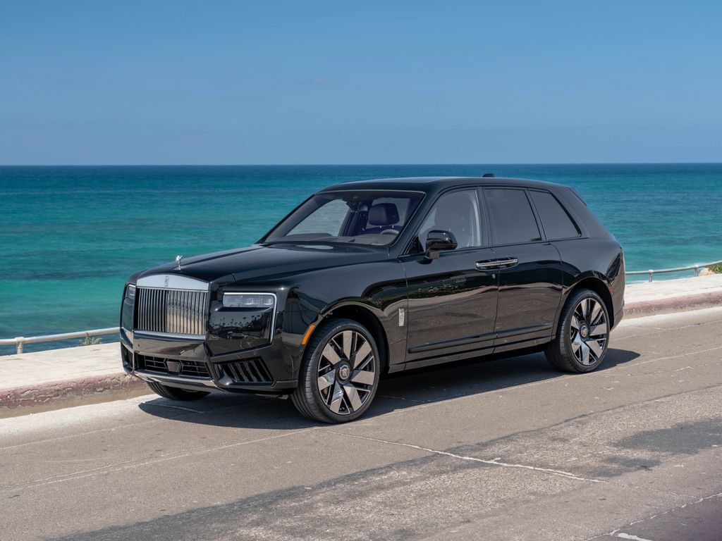 New 2026 Rolls-Royce Cullinan AWD/4WD image 1