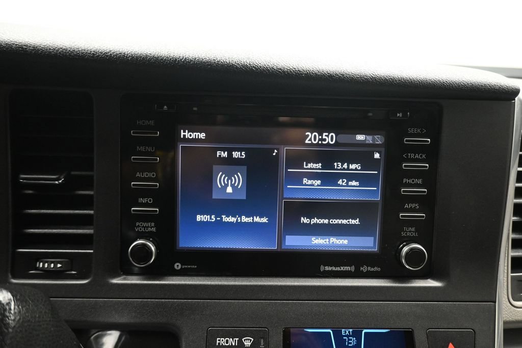 Used 2018 Toyota Sienna LE w/ Carpet Mat Package FWD image 16