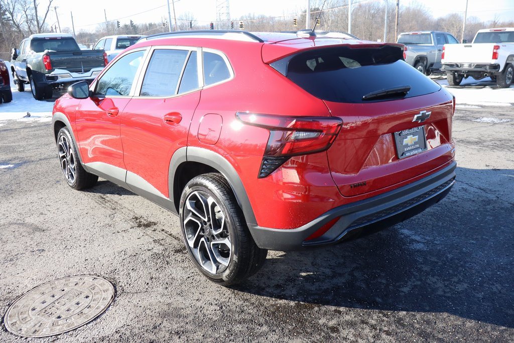 New 2026 Chevrolet Trax RS image 3