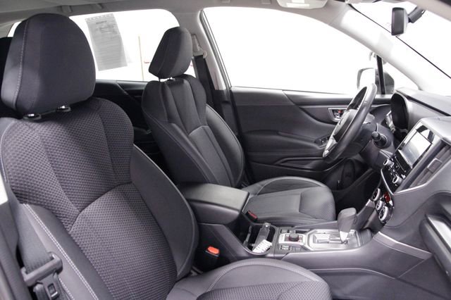 Used 2023 Subaru Forester Premium image 12