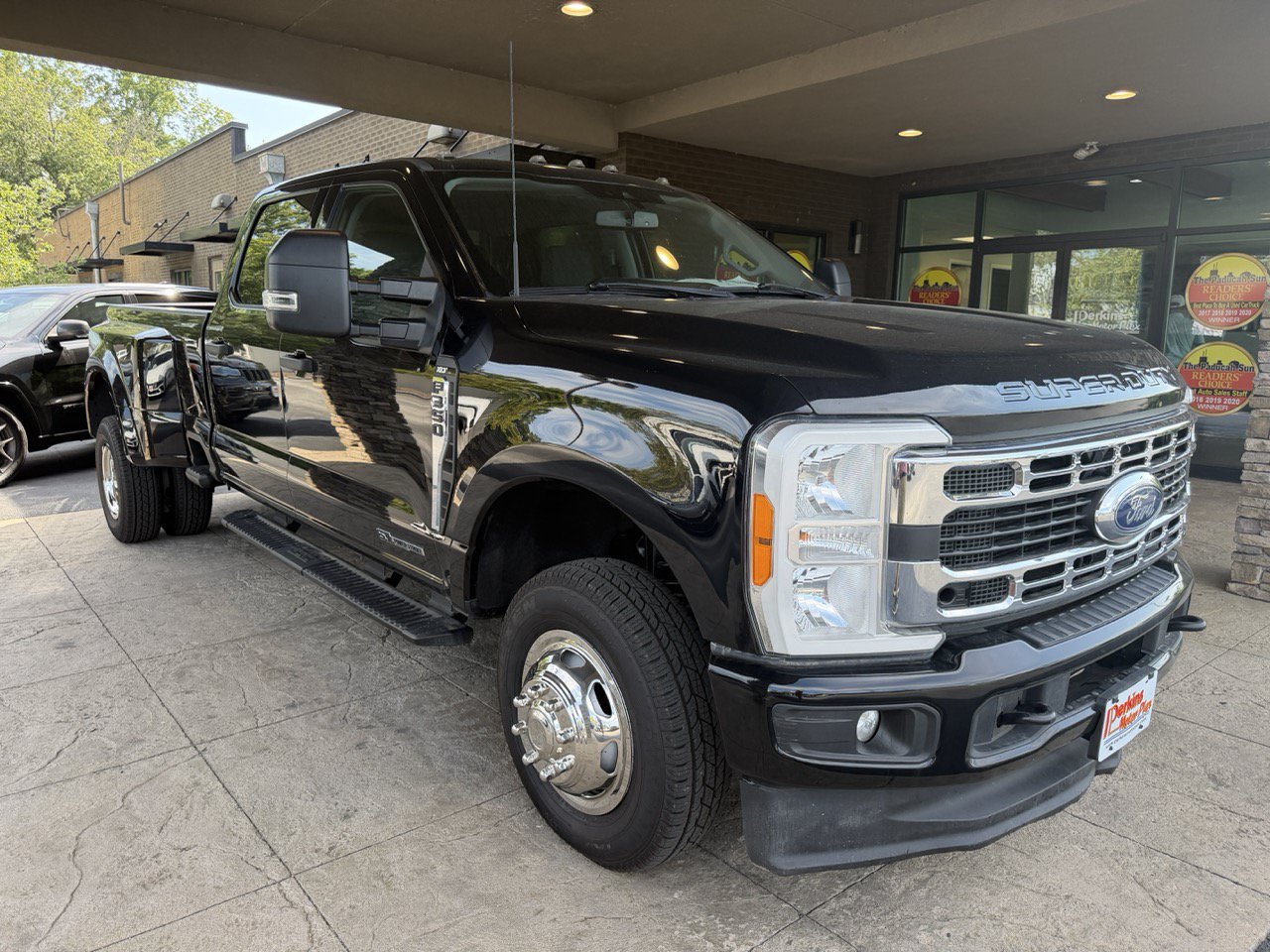 Used 2023 Ford F350 XLT AWD/4WD image 5