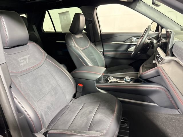 Used 2025 Ford Explorer ST w/ Sun And Sound Package image 13