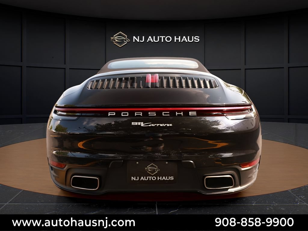 Used 2021 Porsche 911 Carrera RWD image 36