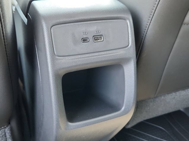 New 2026 Chevrolet Trax ACTIV w/ Sunroof Package FWD image 16