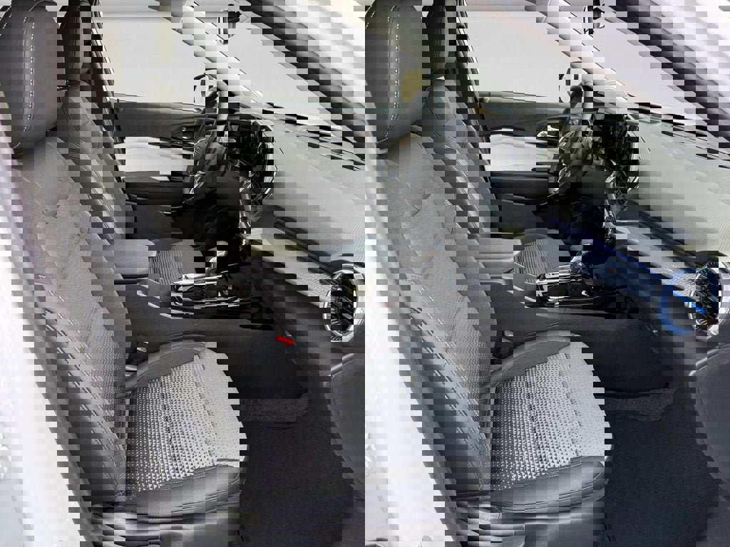 Used 2025 Chevrolet Trax LT w/ Driver Confidence Package image 15