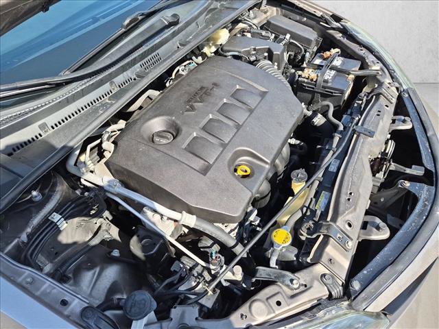 Used 2017 Toyota Corolla SE FWD image 22